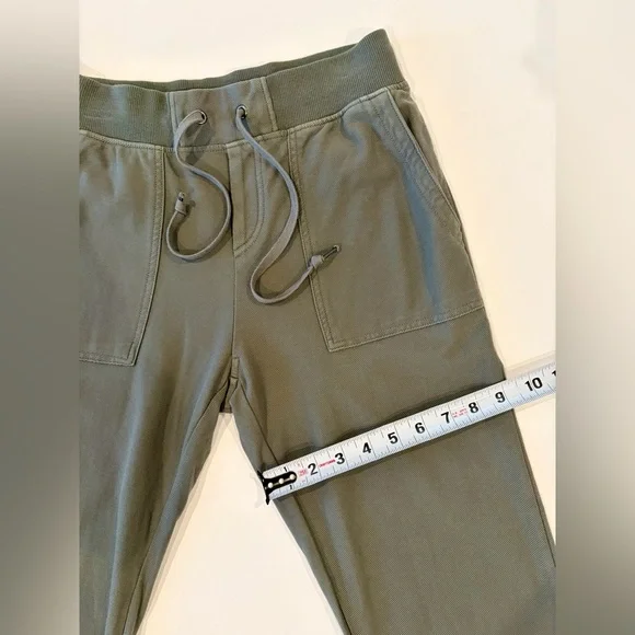 Uniqlo 100% Cotton Sage Olive Green Women's Jogger Pants Size Small Relaxed Fit - Picture 5 of 13